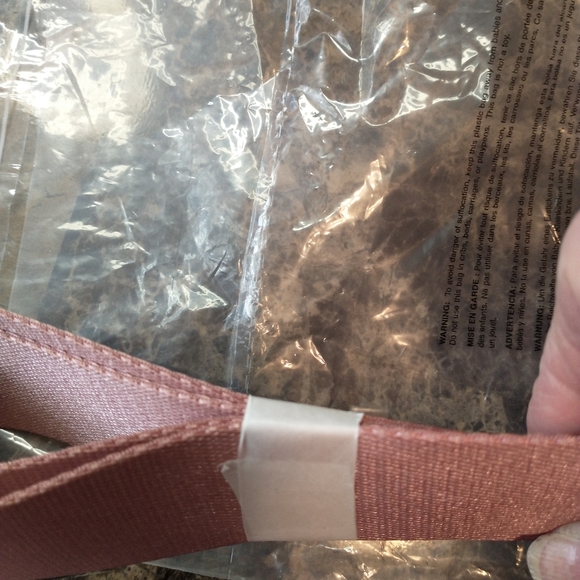 Lululemon nwt everywhere belt bag os pink - Picture 9 of 10